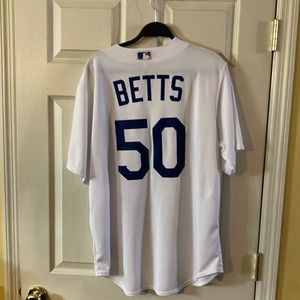 Men’s large Nike Mookie Betts Los Angeles Dodgers baseball Jersey
